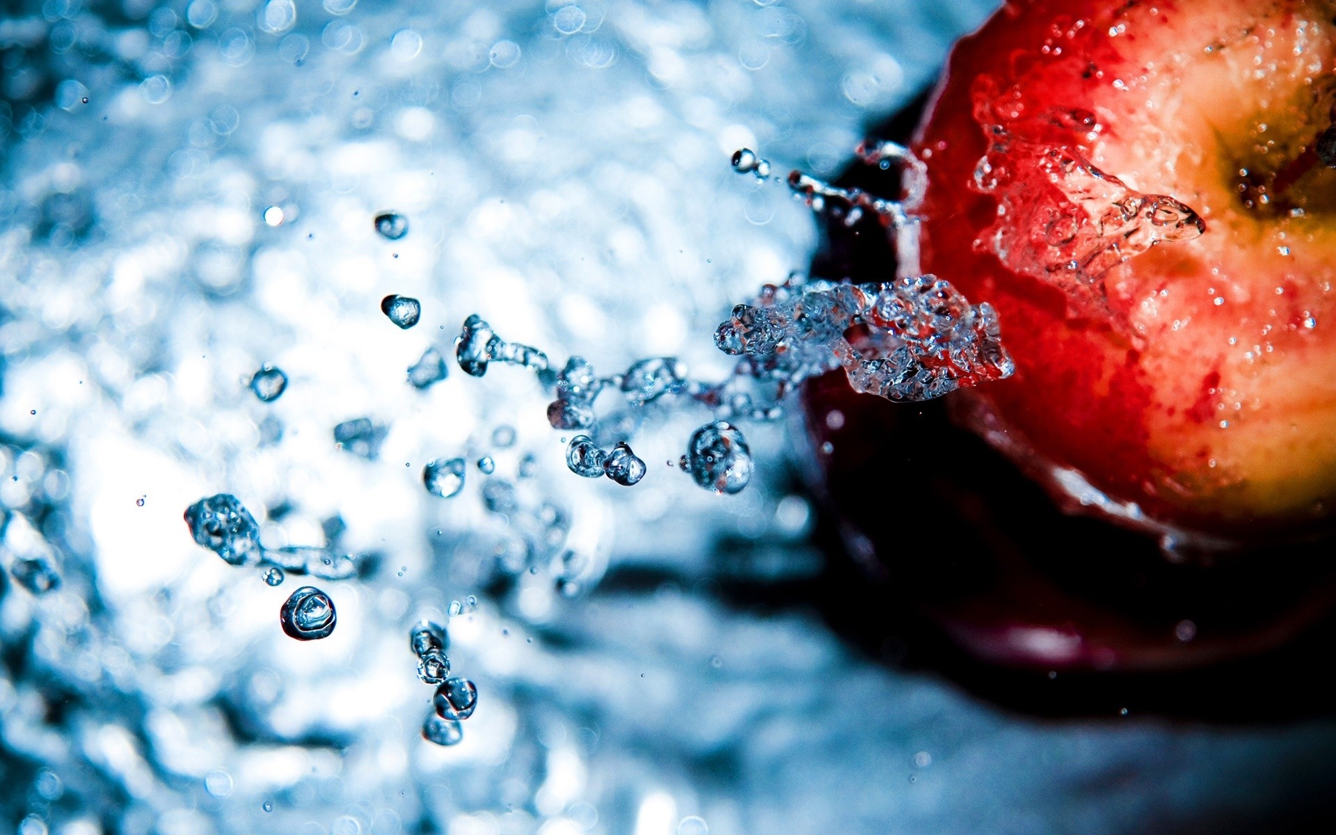 goccia bagnato acqua splash pioggia bolla pulito sott acqua pulito liquido bere movimento rugiada gocce ondulazione waterdrop chiaro freddo turchese natura