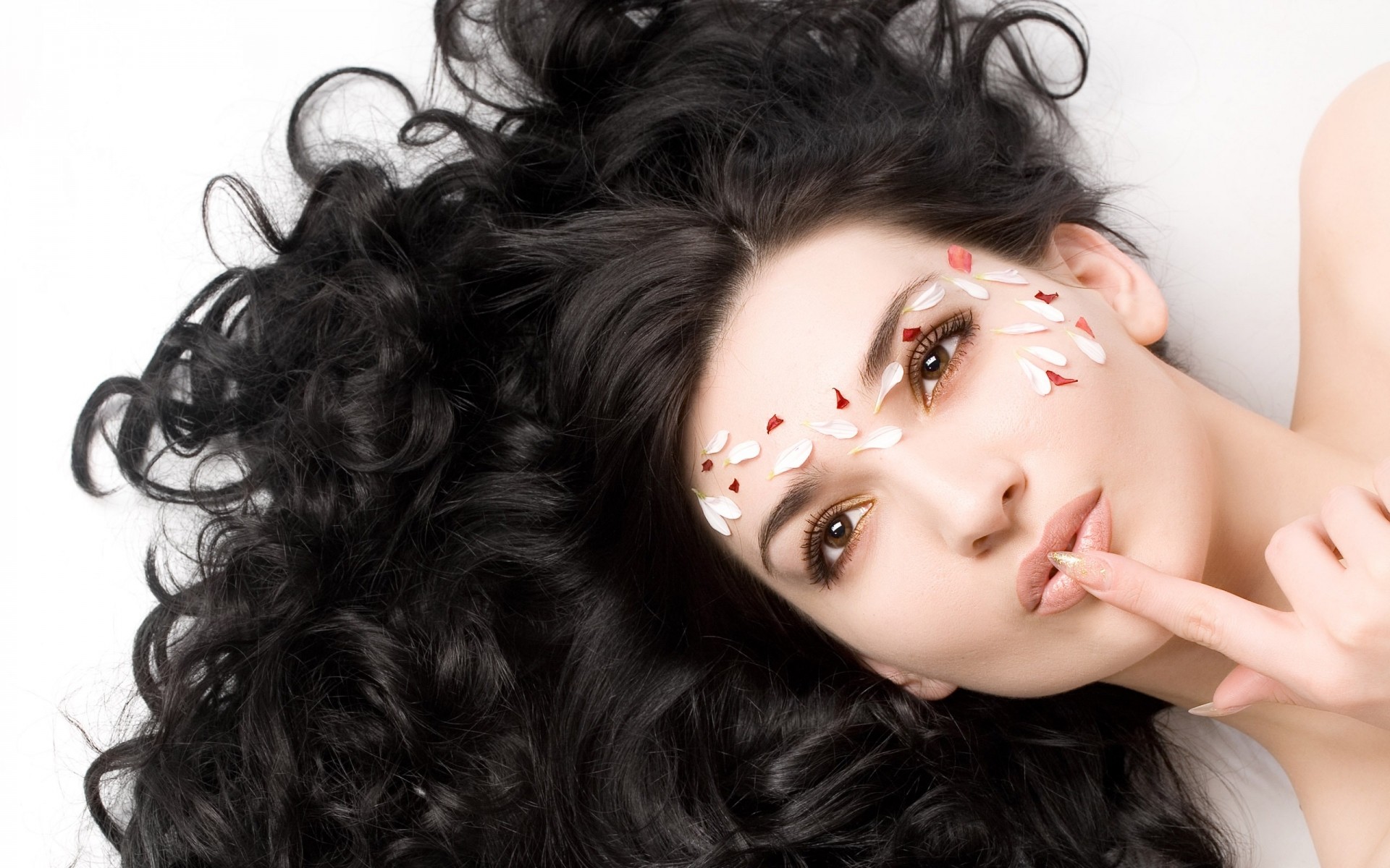 moda glamour donna ricci sexy capelli ragazza lungo modello pelle occhio ritratto acconciatura bella carina labbra elegante stile donna