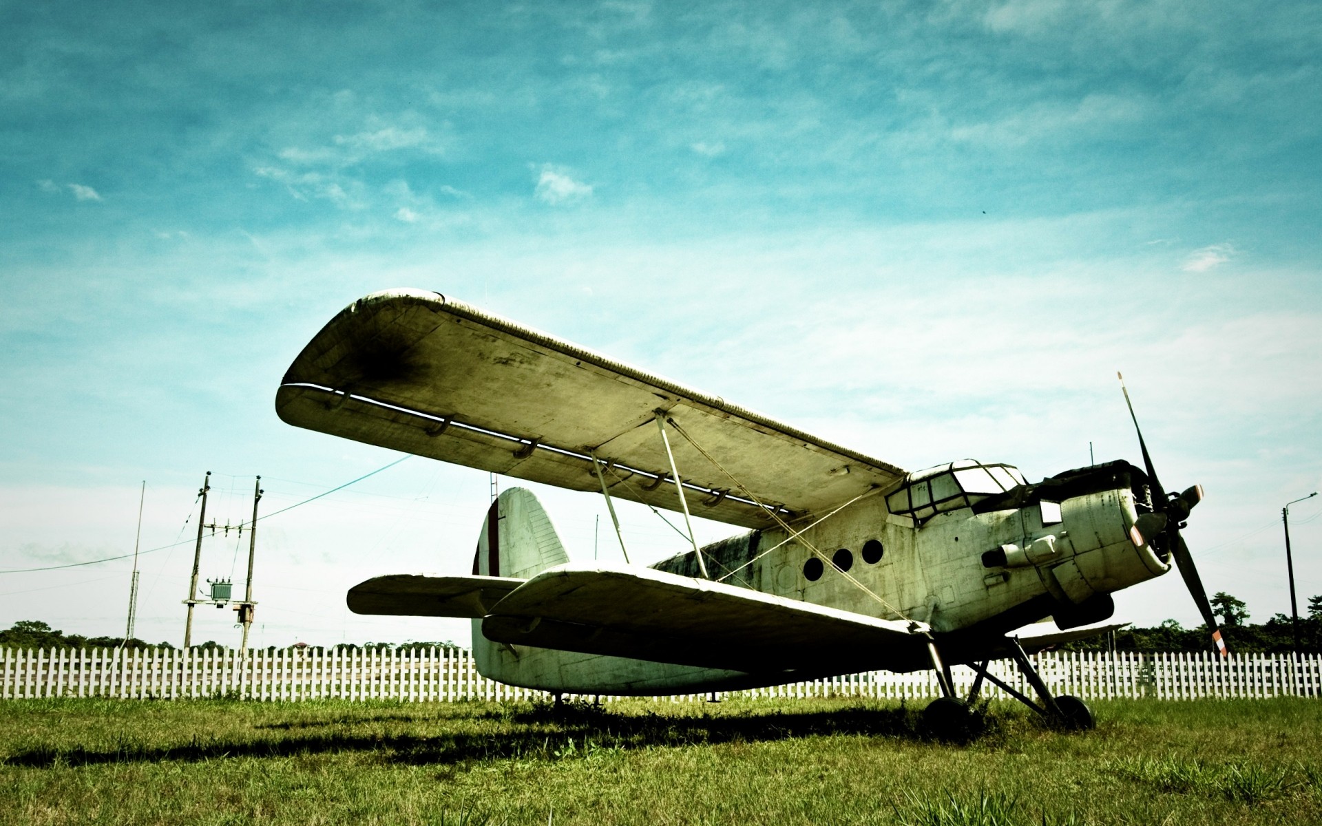 aereo aereo aeroporto sistema di trasporto militare auto cielo volo volare elica viaggi biplano guerra sfondo vintage
