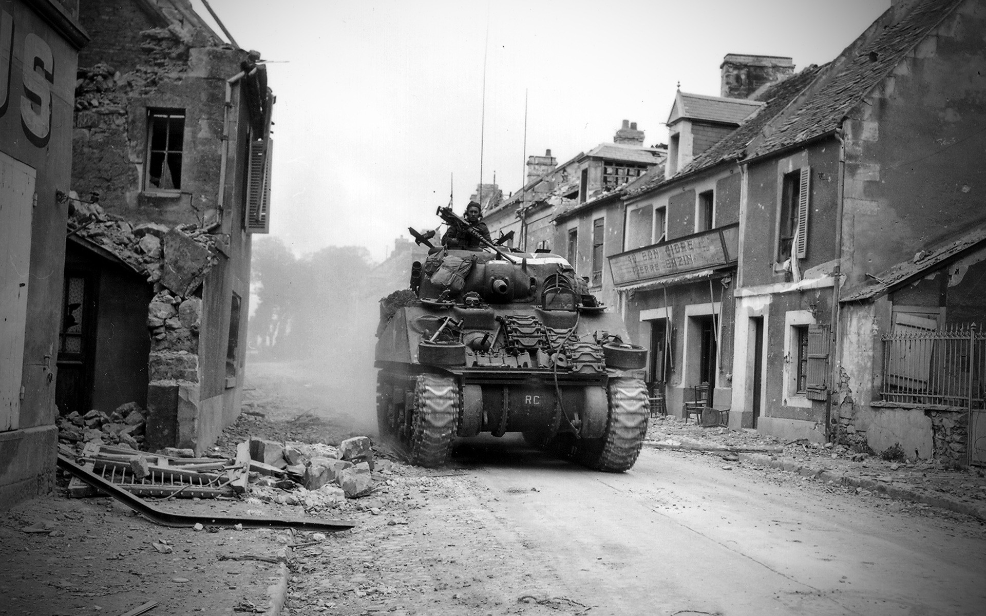 guerra auto militare gruppo veicolo militare strada combattimento sistema di trasporto serbatoio soldato rifiuti