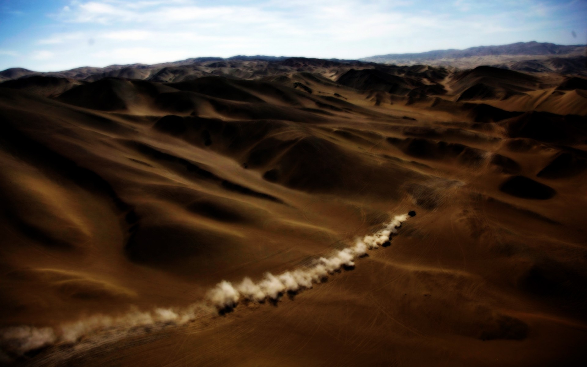 sport deserto paesaggio sabbia spiaggia sterile tramonto asciutto viaggi alba cielo arid mare ombra scenico dune oceano montagna sera auto sport velocità