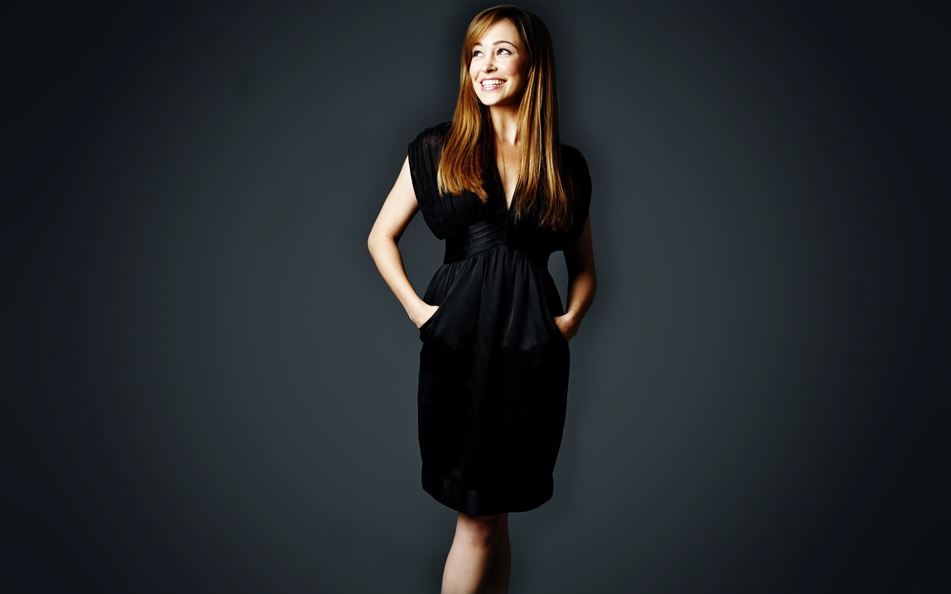 donna moda ritratto glamour sexy ragazza carino bella studio modello uno autunno reaser attrice celebrità sorriso viso donne