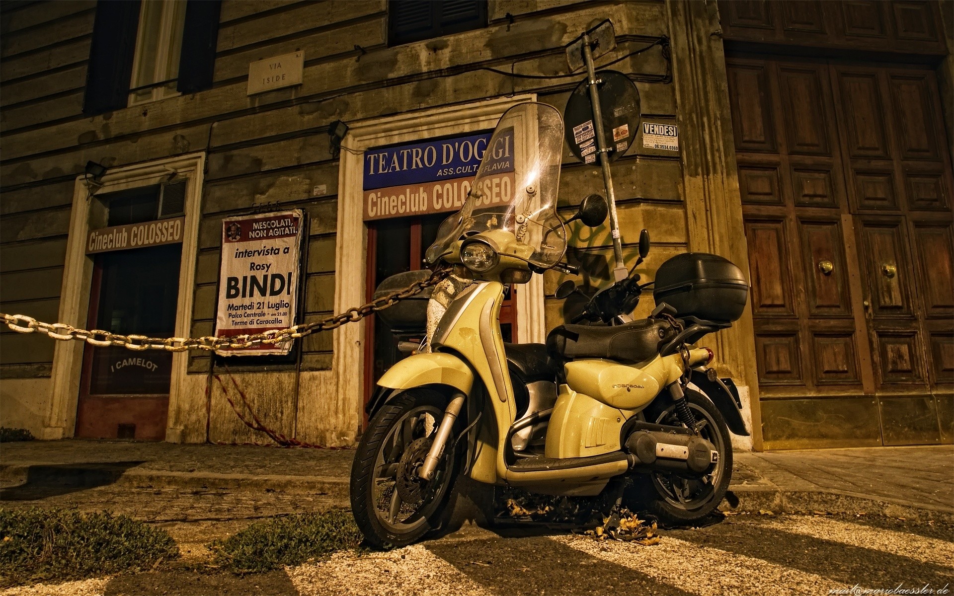 sistema di trasporto auto vintage ruote strada vecchio bicicletta abbandonato moto scooter moto