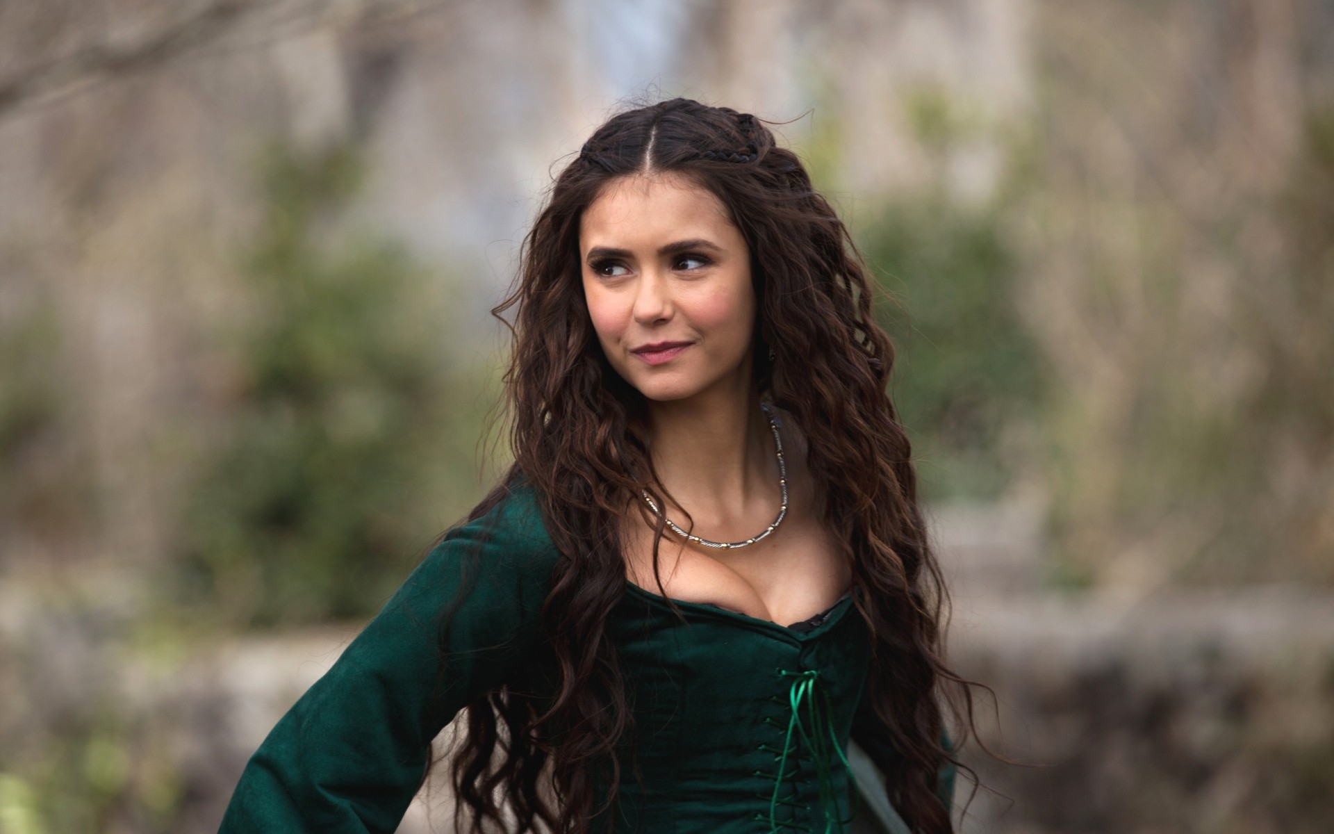 natura all aperto donna ritratto ragazza moda estate autunno bella bel tempo da solo vampiro attrice sorriso