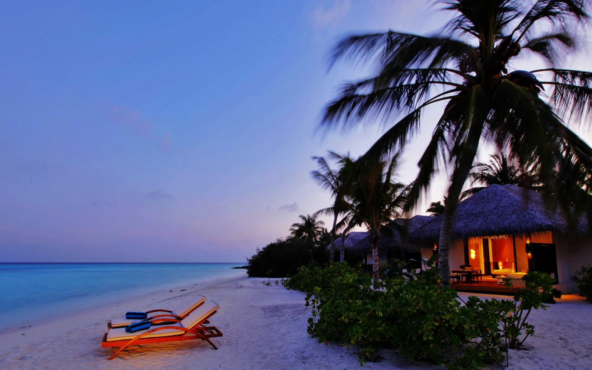 paesaggio spiaggia tropicale mare viaggi acqua sabbia oceano isola esotico resort relax idillio palme estate paesaggio vacanza sole vacanze hotel mare cottage notte palme