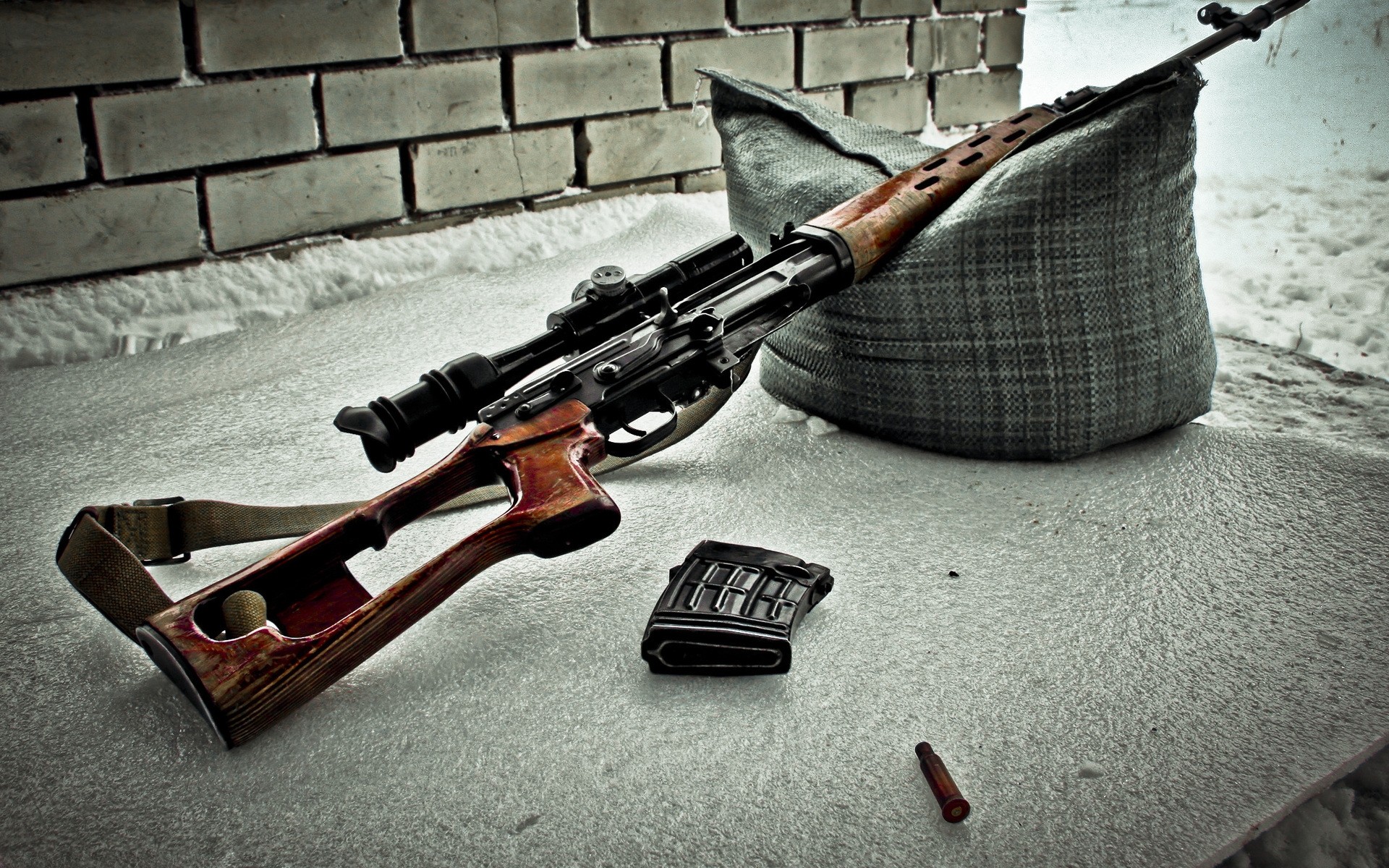 pistola arma crimine militare fucile legno