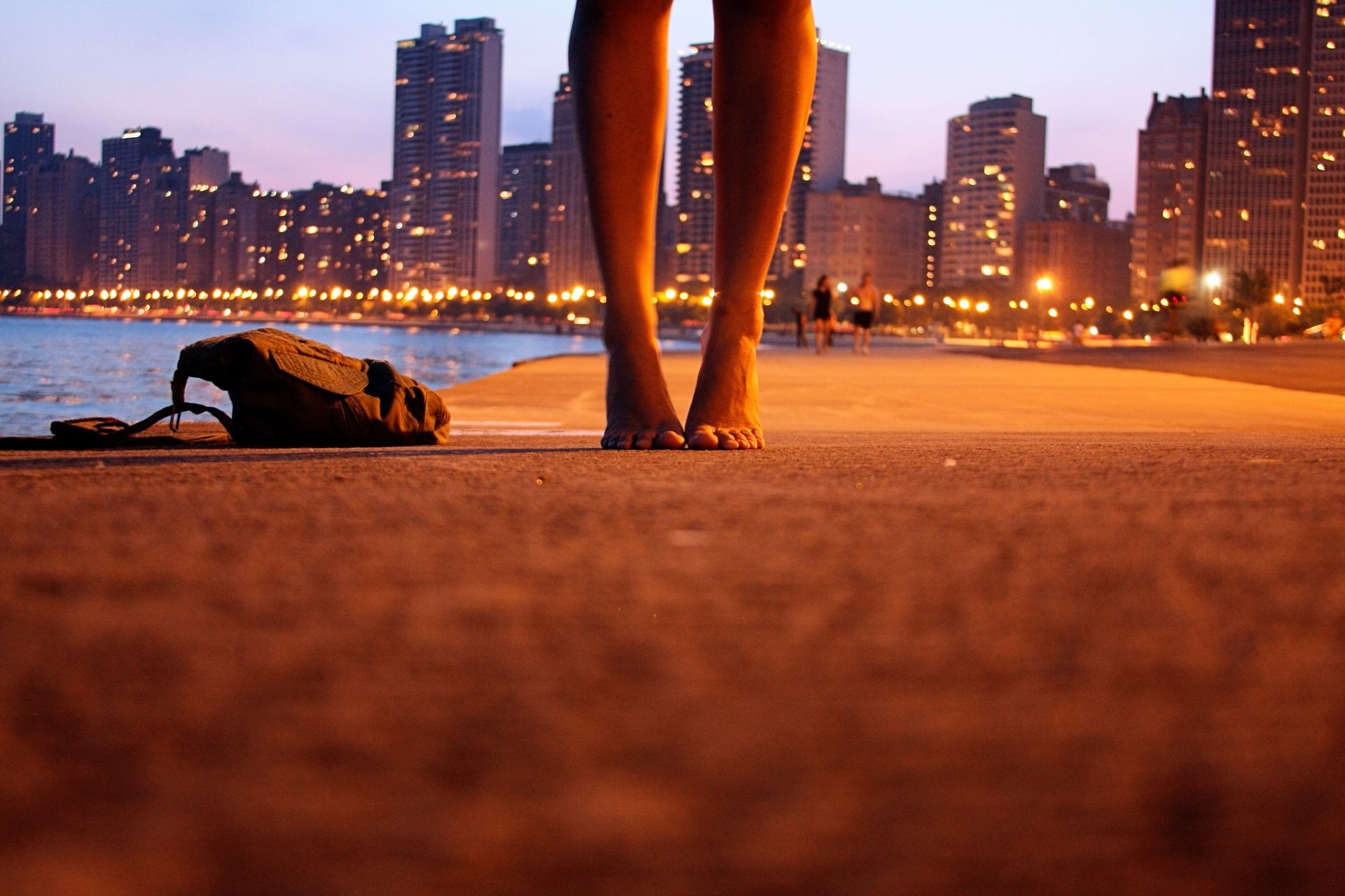 spiaggia città tramonto mare sera acqua viaggi mare oceano luce città strada crepuscolo casa grattacielo riflessione alba urbano architettura skyline