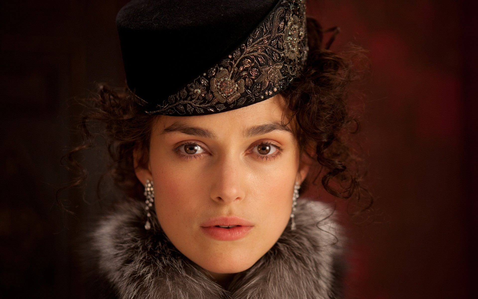 ritratto moda inverno donna uno modello ragazza occhio indossare copertura bambino