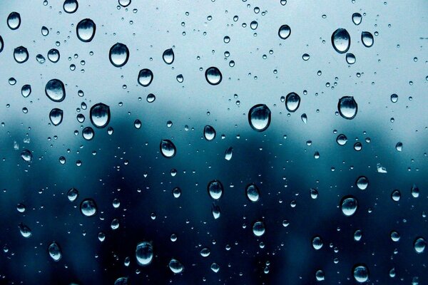 Gocce d acqua su vetro smerigliato