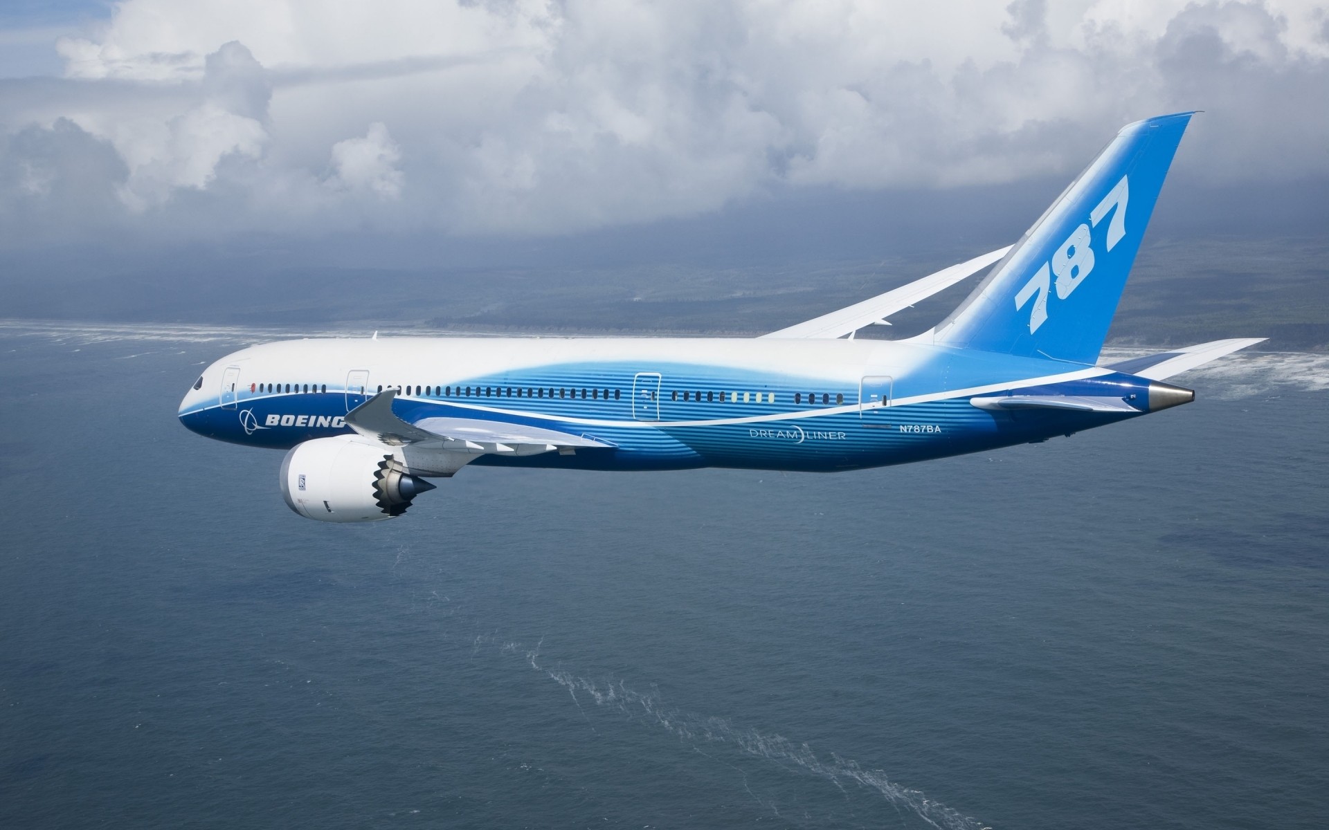 altri veicoli aereo aereo aeroporto aereo viaggi sistema di trasporto aereo di linea volo airbus cielo volare spedizione aria partenza arrivo auto dreamliner nuvole boeing
