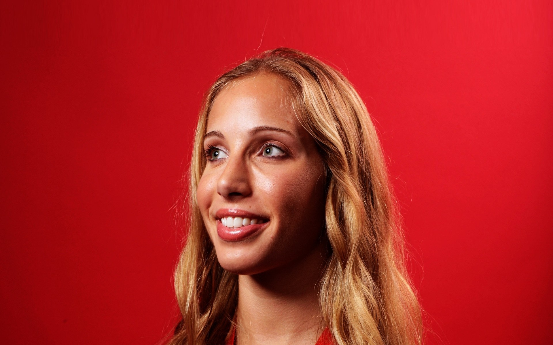 donna ritratto moda uno abbastanza indossare sabre sorriso risata zagunis mariel