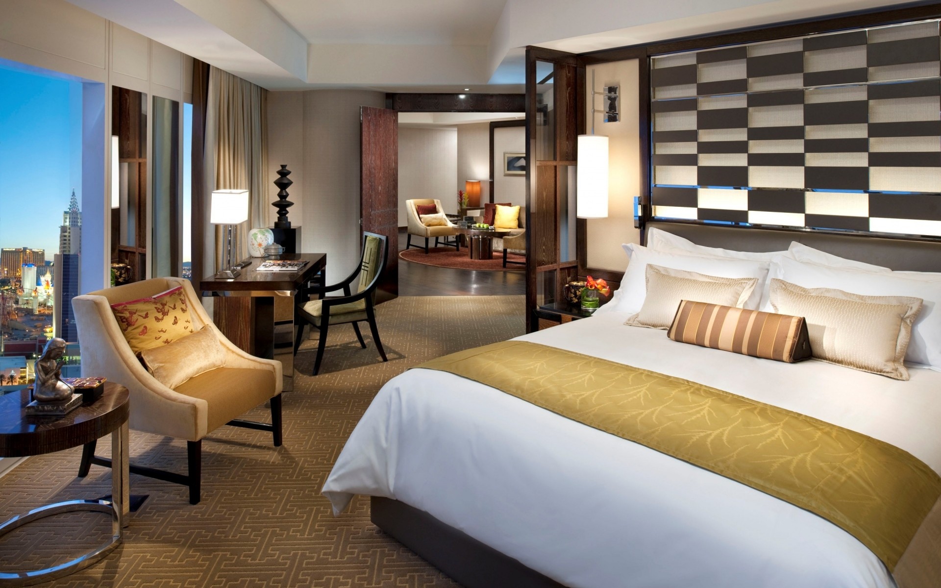 mobili camera da letto camera letto interno lampada moderno di lusso cuscino interior design tavolo hotel tappeto appartamento finestra residenziale sedia famiglia pavimento casa sedia sedie