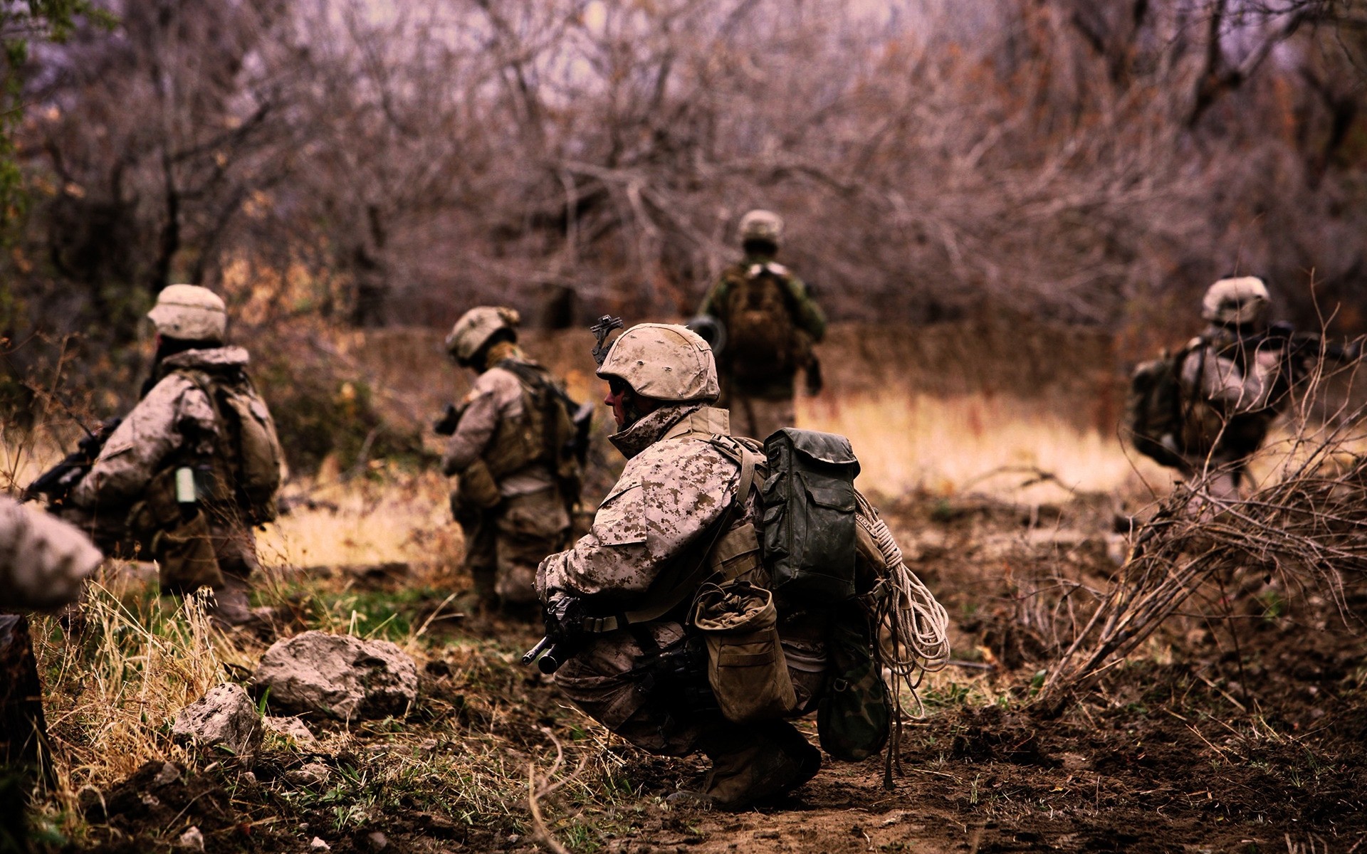 soldato esercito militare guerra combattimento arma pistola battaglia fucile munizioni camouflage legno legno adulto cacciatore uomo soldati