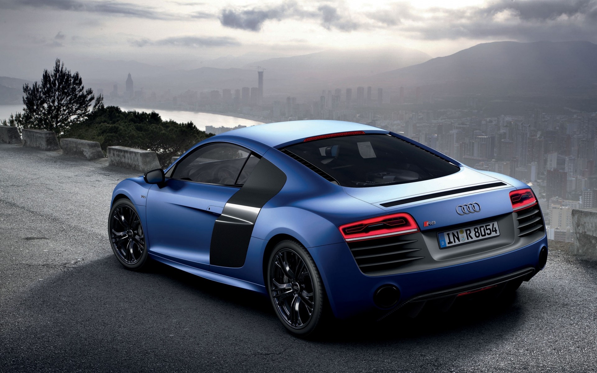 audi auto auto asfalto veloce nigella marciapiede automobile mezzogiorno sistema di trasporto ruote audi p8