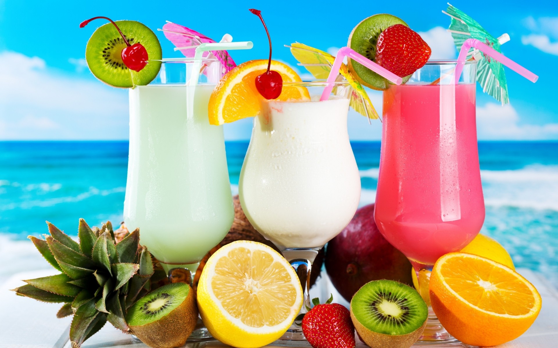 tropicale succo estate frutta vetro cocktail agrumi esotico bere cibo succosa paglia pompelmo limone rinfrescante salute dolce freddo limonata pinacolada cocktail bevande