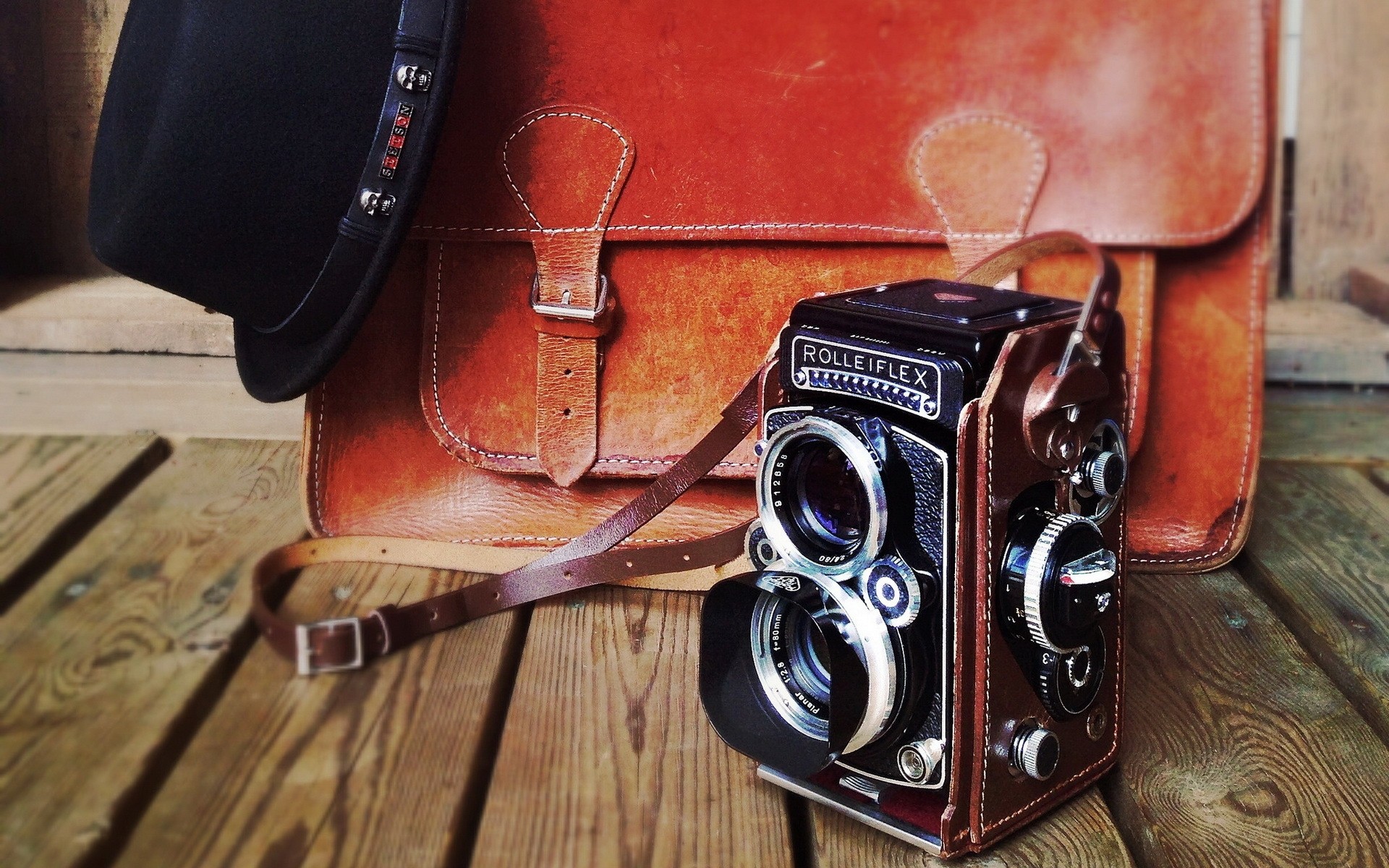 retro antico lente vintage vecchio classico nostalgia obsoleto otturatore rinascita stile pelle legno caso hardware diaframma analogico scatola trasportare rolleiflex macchina fotografica