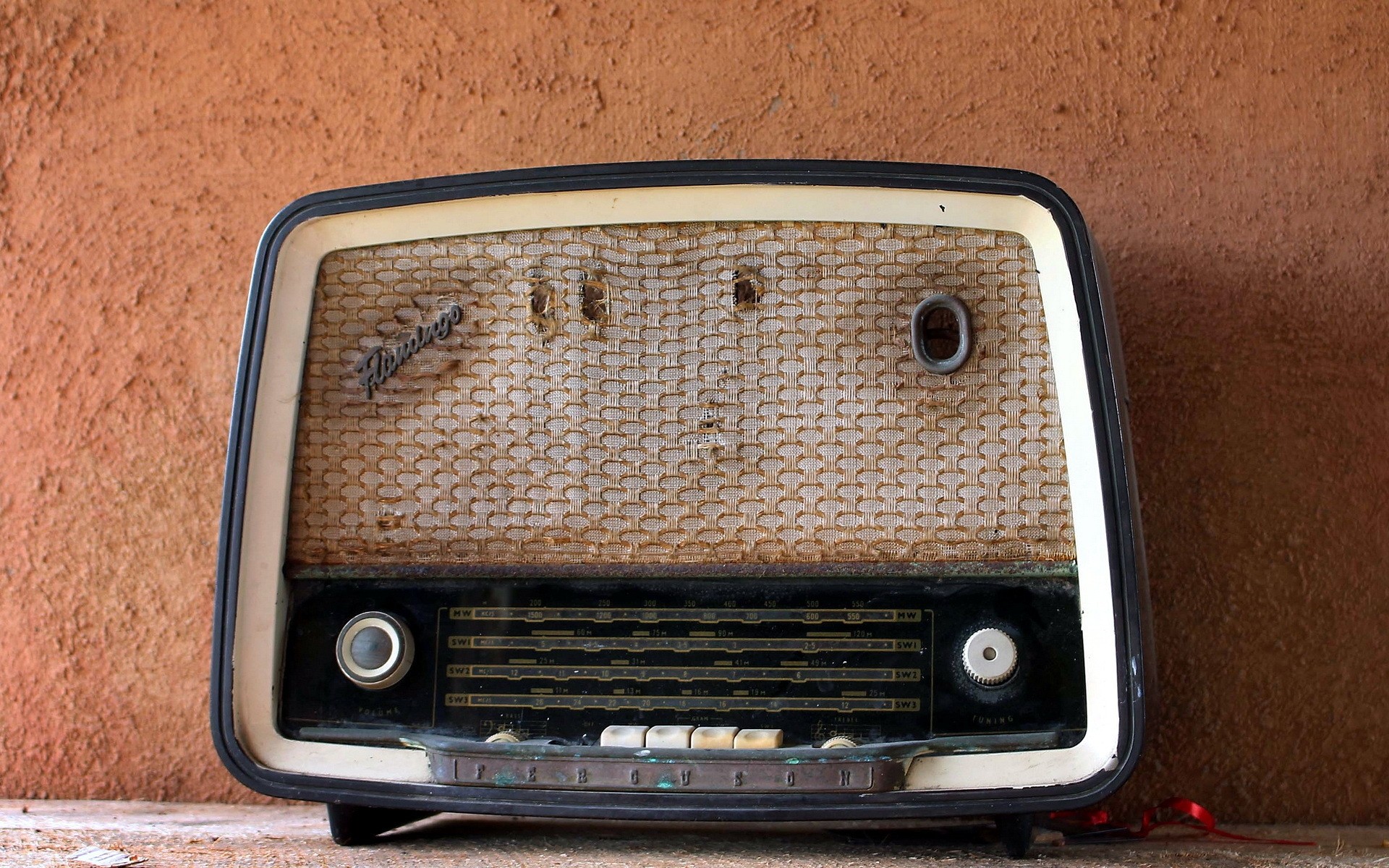 tecnologia senza fili retro musica telefono esposizione elettronica automobile annata radio stazioni radio vecchia radio