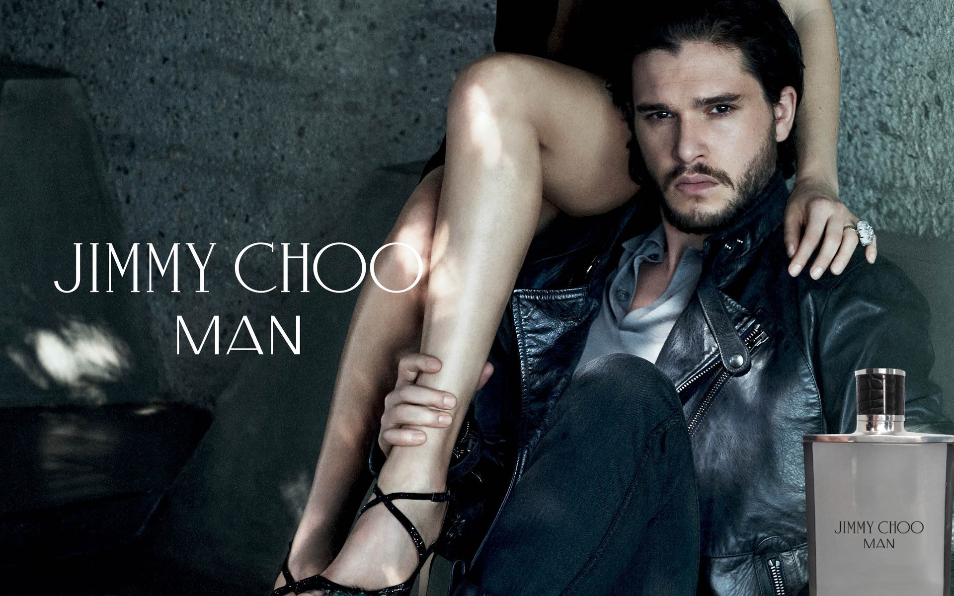moda scuro interno donna uomo sexy glamour uno kit harington jimmy choo
