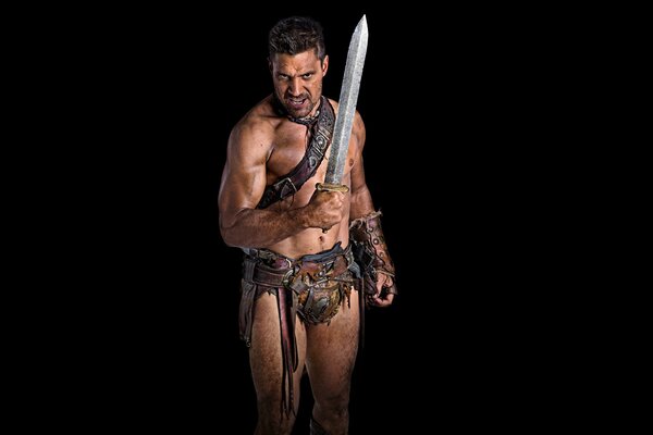 Pompato spogliarellista ritrae un gladiatore