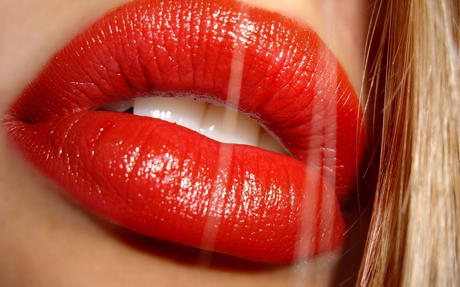 labbra donna rossetto glamour moda sexy luminoso pelle bella denti donna bella bionda