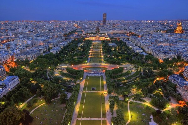 Paris france Francia luci Parco panorama crepuscolo Parigi