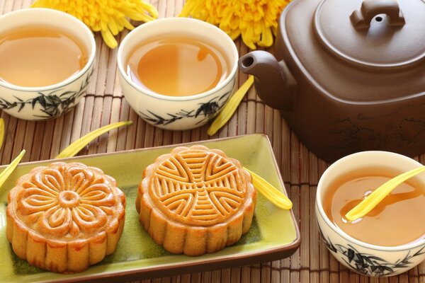 Tradizioni del tea party con biscotti