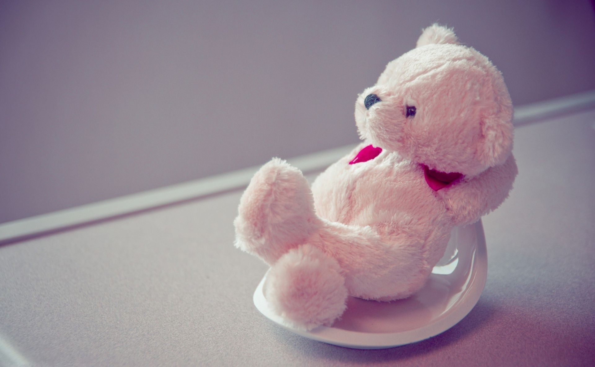 amore e romanticismo giocattolo natura morta cibo uno bambino ritratto bambino
