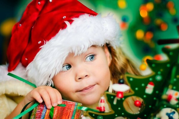 Anticipazione dei bambini per i regali di Capodanno