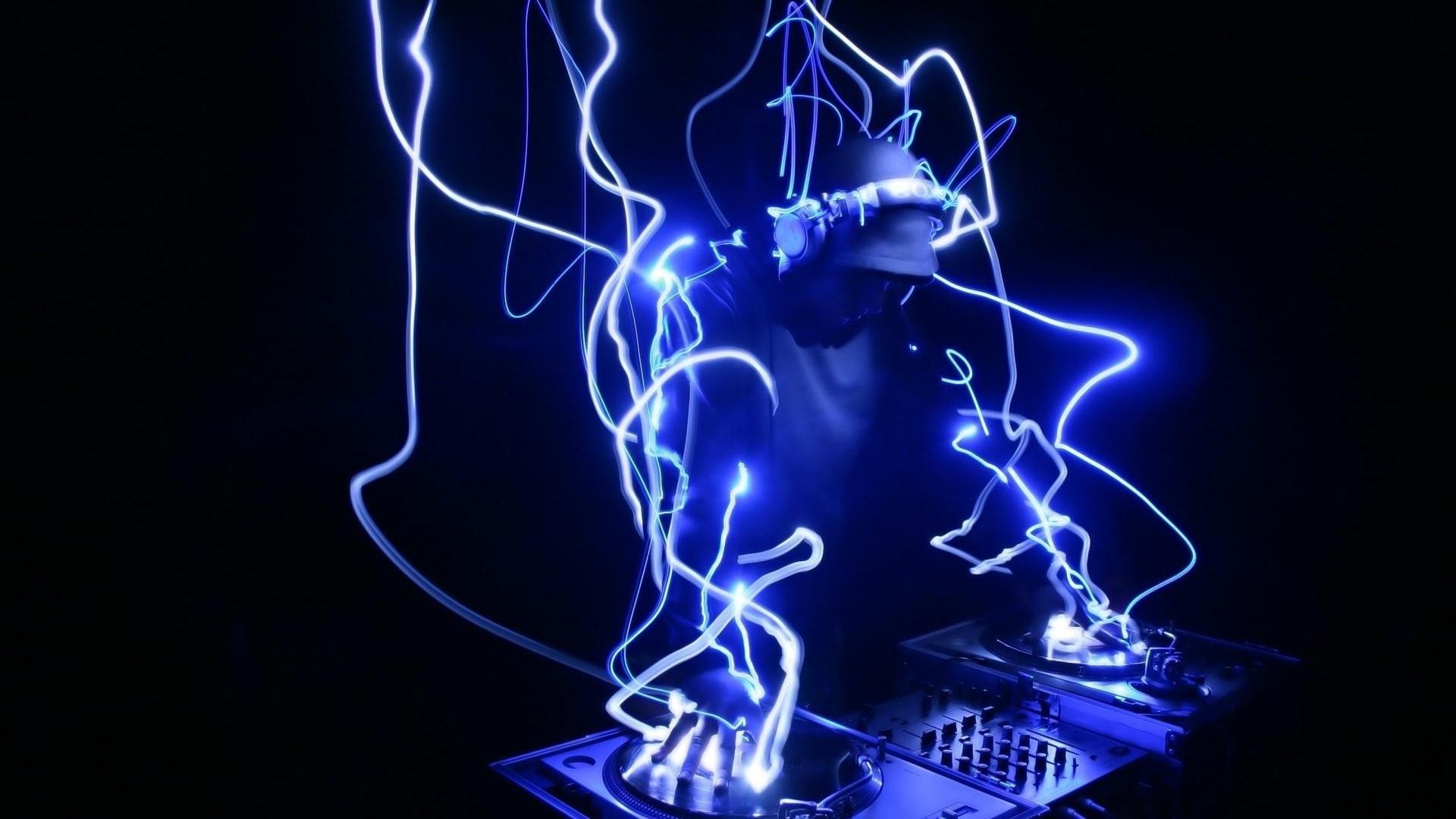 musica fulmine testa scuro tecnologia pericolo astratto connessione fulmine scienza elettricità tuono luce luminescenza desktop energia