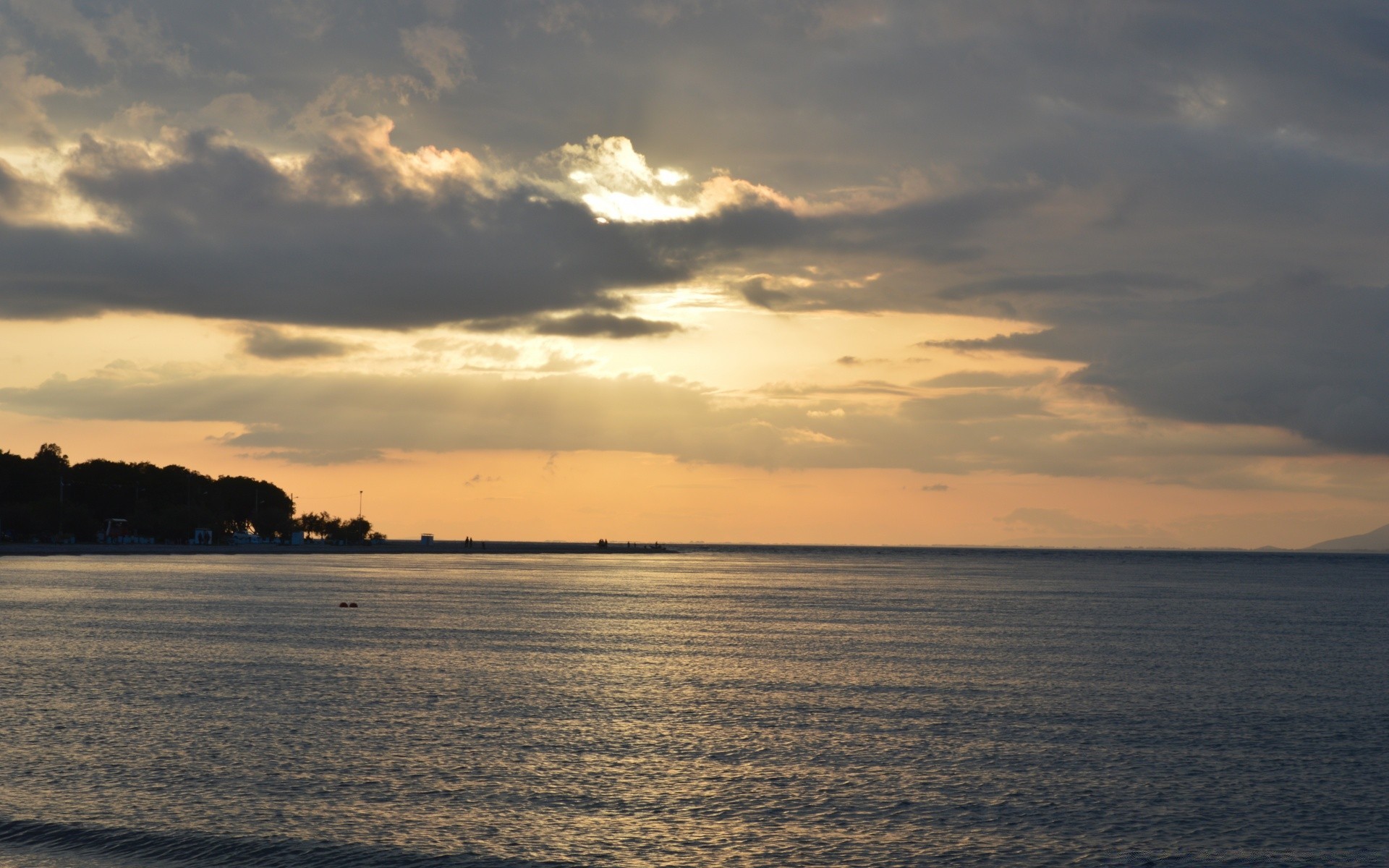 mare e oceano tramonto acqua alba spiaggia paesaggio mare sera crepuscolo oceano cielo sole lago paesaggio luce del giorno riflessione