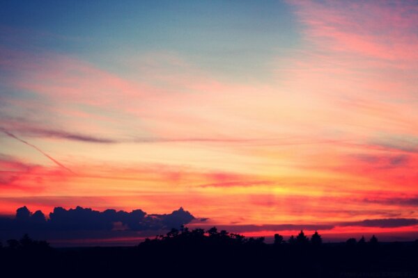 Tramonto molto bello in lontananza